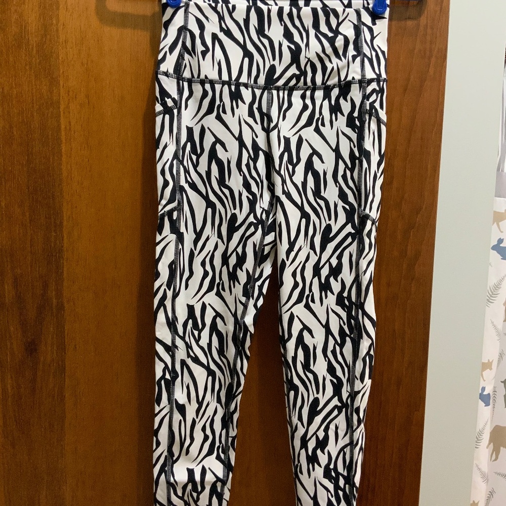Zyia Safari Pocket Brilliant Hi-Rise